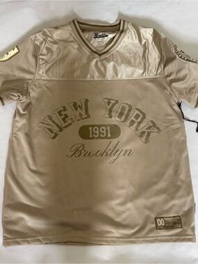 Brooklyn Cloth Beige V-Neck Jersey with Olive Trim